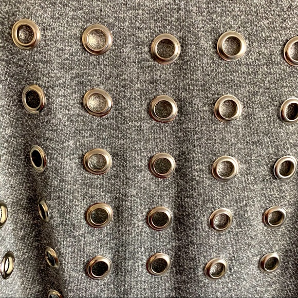 Whitney Eve Gray & Silver Grommet Pullover - Picture 4 of 8